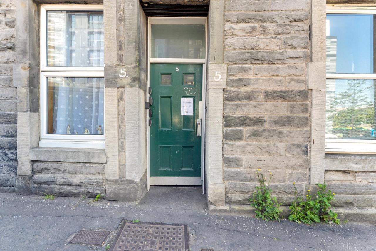 Modern & Spacious 1 Bedroom Apartment - Close To City Centre - Sleeps Up To 3 Guests Edimburgo Esterno foto